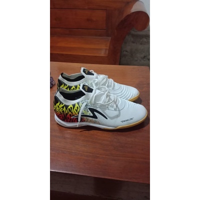 PRELOVED SPECS EWAKLOK LS 2 ORIGINAL Size 39