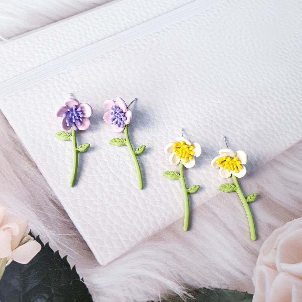 Anting Stud Desain Bunga Warna-Warni Permen Gaya Korea Untuk Wanita