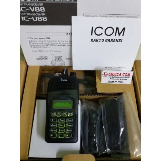 HT ICOM IC-V88