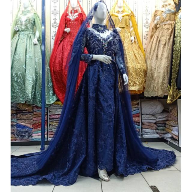 Ready gaun slim putihnya y kak