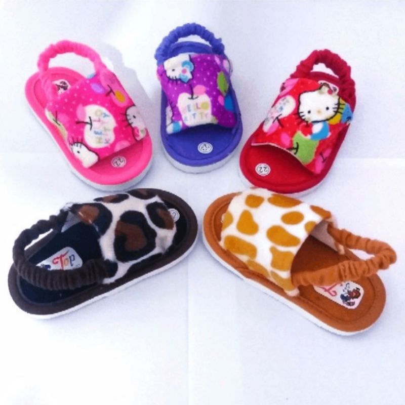 Sandal Bayi Motif Hello Kitty MC 0-18 Bln