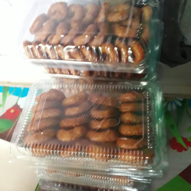 

Kue tradisional ali agrem