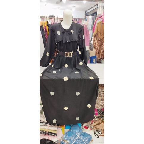 Gamis pompom bunga kerah pita