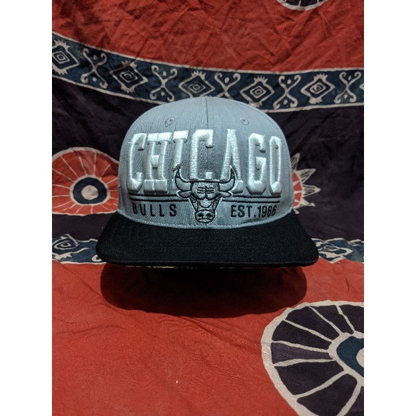 Caps topi snabback second bekas import chicago bulls hyflat not mitchell n ness