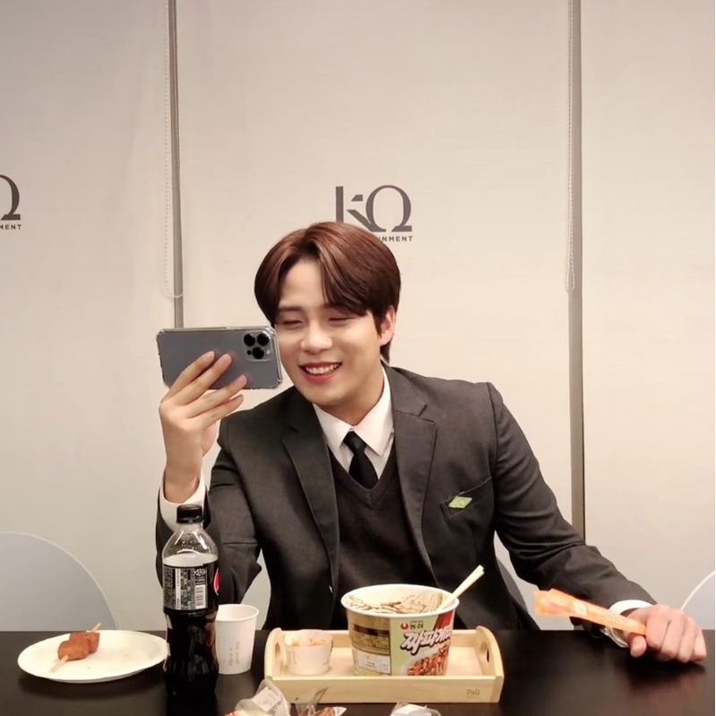 Buku Gambar Mewarnai Berbie Princess Mario Pokemon