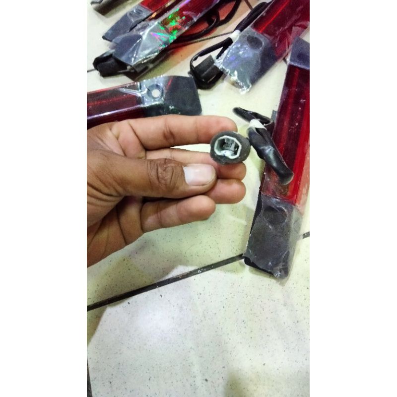 lampu spoiler avanza 2019 original