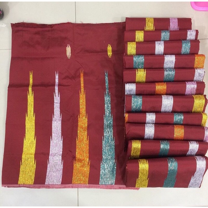 Pakaian Traditional Sarung Tenun Sutera Bugis Sengkang