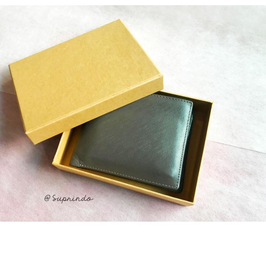 

✥ Kotak Kado/Kotak dompet uk. 15.5 x 11 x 3 cm +FREE PITA ➺
