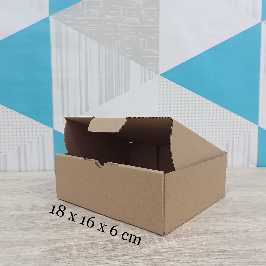 

Kardus 18x 16 x 6 cm....Die Cut kotak aksesoris dll