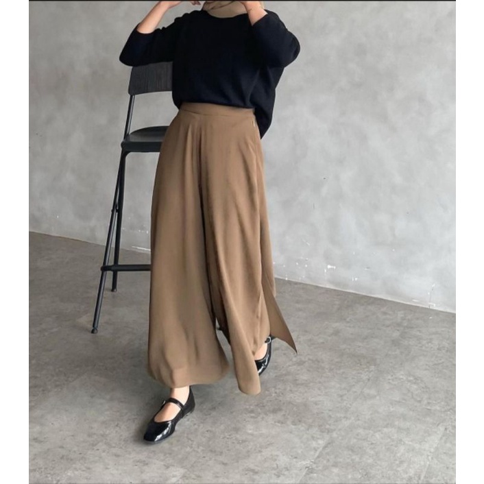 Oxa pants Mezzaluna Booked kak Dewi