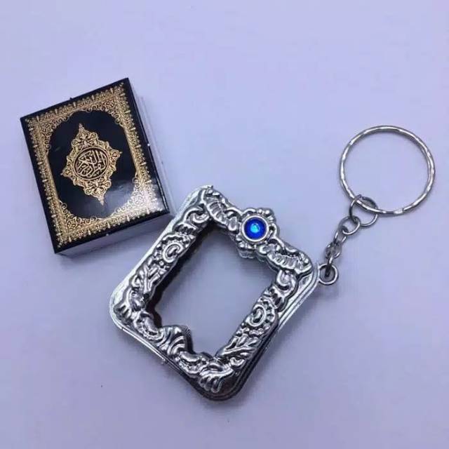 (SKR) Gantungan Kunci Al Quran / alquran mini souvenir FREE PLASTIK + KAWAT