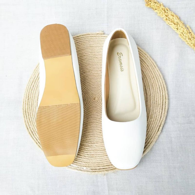 Sepatu flatshoes wanita putih eramsis, BIG size.