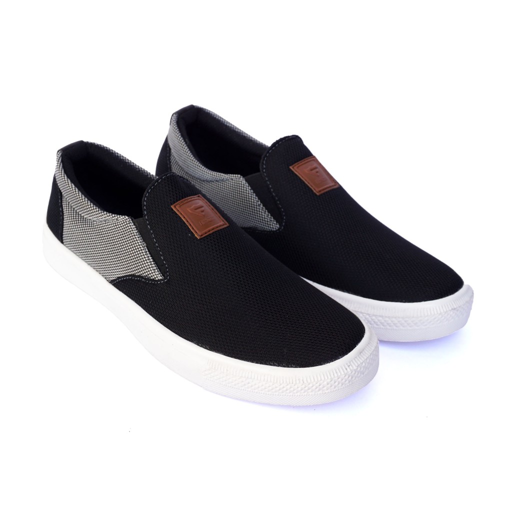 JONAS HITAM | Sepatu Sneakers Lari Pria Santai Warna Hitam Size 39 - 43