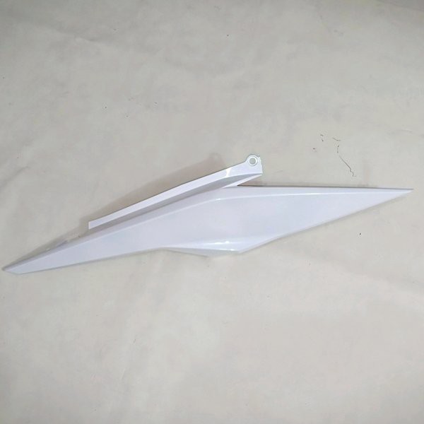 acessories cover body sonic 150 new kanan putih K56 N00 original berkualitas