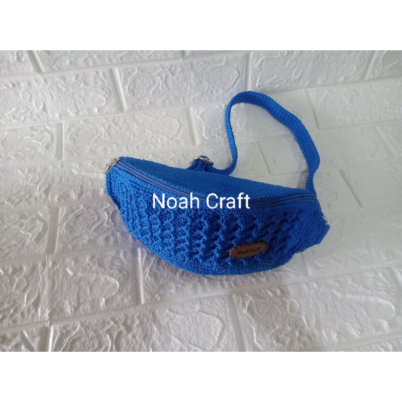 waist bag rajut motif prada