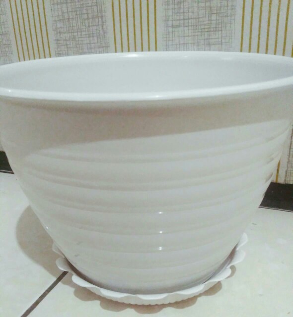 Tatakan Kembang Tawon No 17 Putih