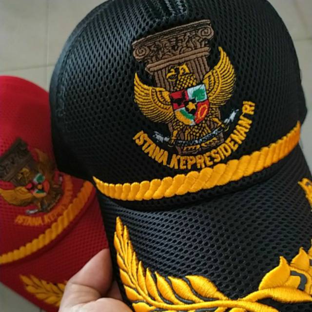 Topi istana presiden ri bisa dbordir nama