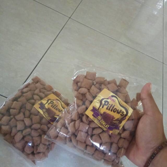 

OISHI PILLOW ISI COKLAT