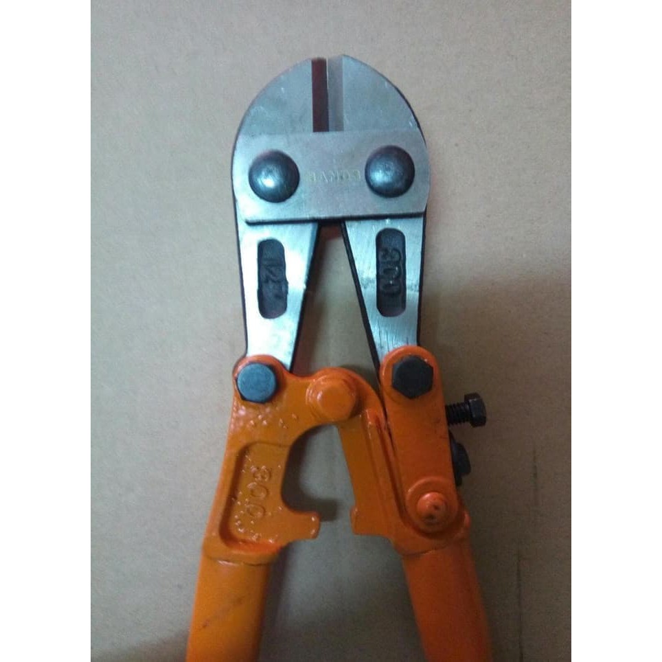 

Terlaris Bolt Cutter 18 Inch / Gunting Potong Besi Trendihitz