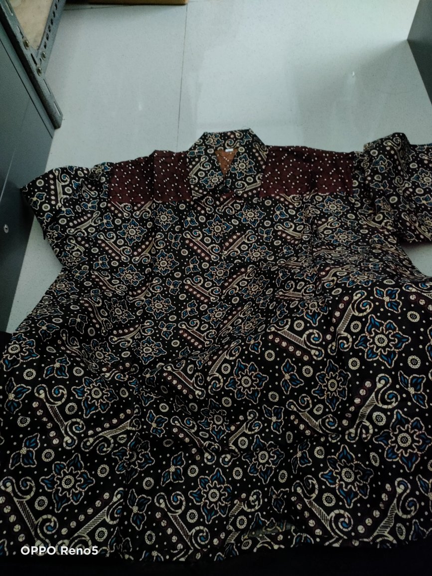 Hem Batik Pria Modern