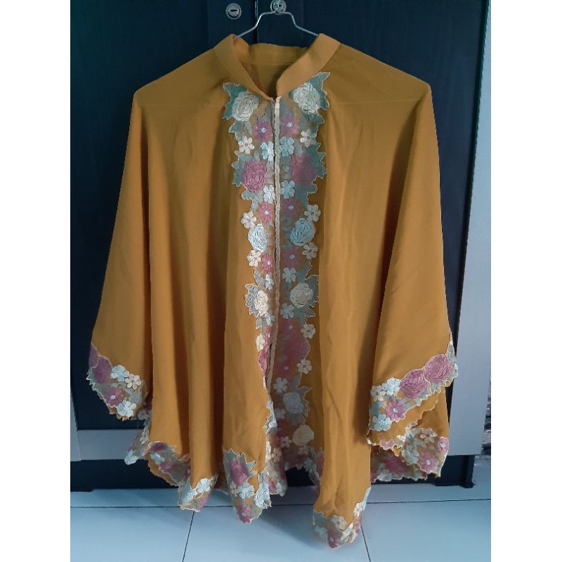 Outer Batwing By Welly Boutique