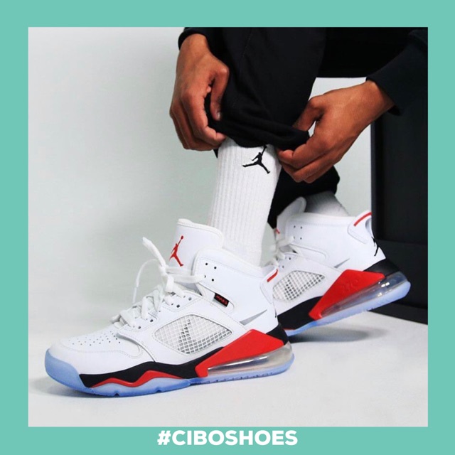 air jordan mars 270 fire red