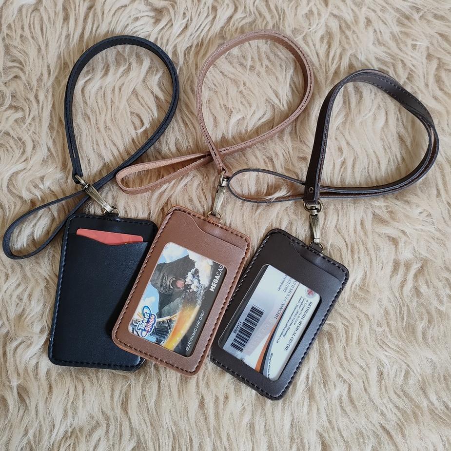 

Stok terbatas!.. Name Tag ID Card Holder Kulit Lanyard TERBARU.