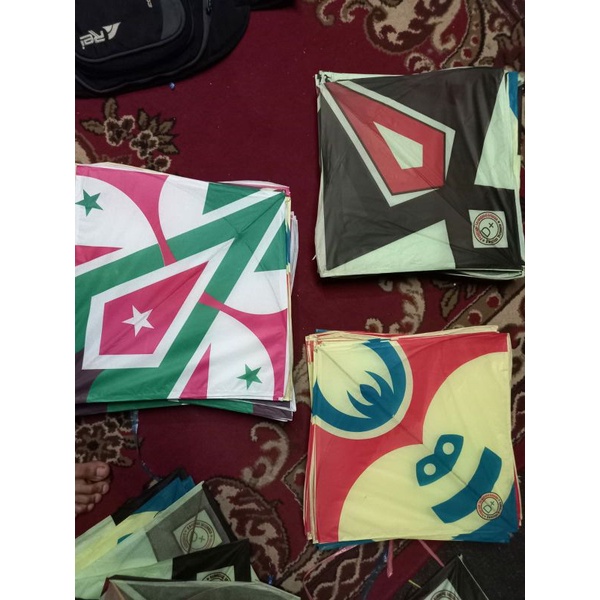 Layangan Sablon uk.58 kertas Ciwi (min.100)