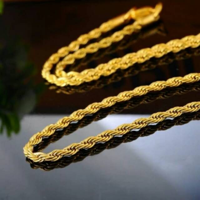 Kalung rantai pria wanita titanium emas