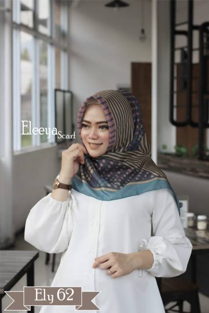 HIJAB SEGIMEPAT MOTIF ELY 62 II Eleeya Scarf