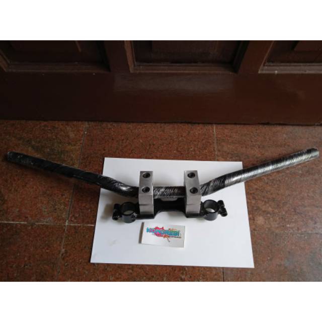 //terlaris\\terpopuler\\Stang rzr sonic dan dudukan stang untuk honda sonic