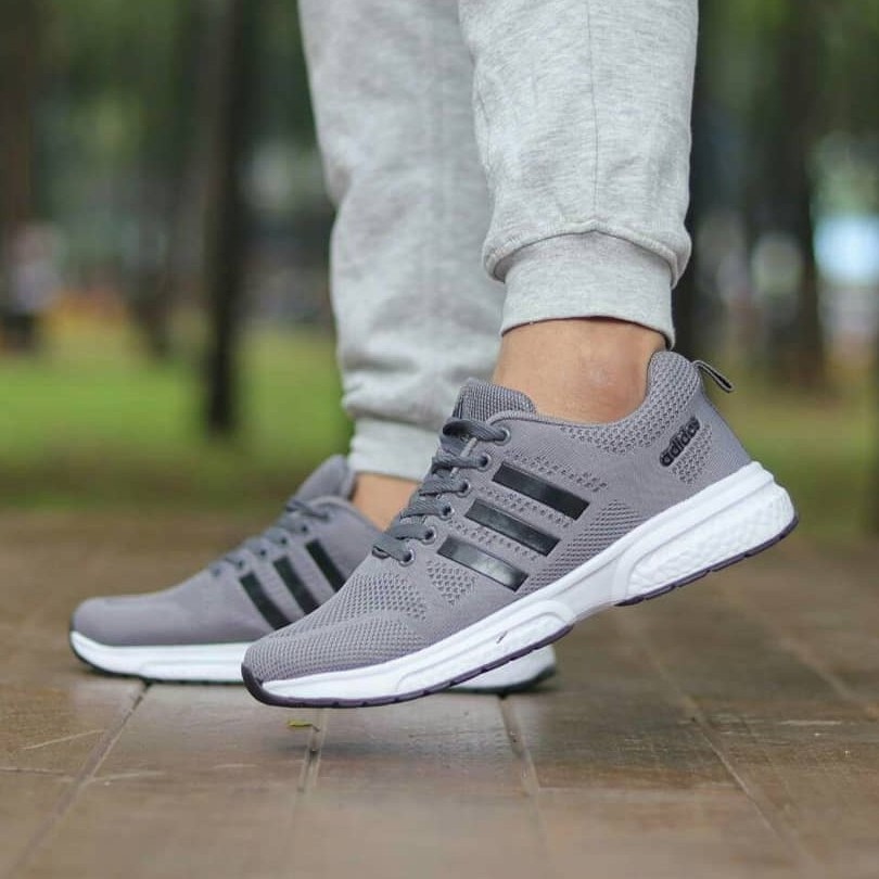 Sepatu Running Pria Adidas  Climacool  Free Kaos  Kaki 