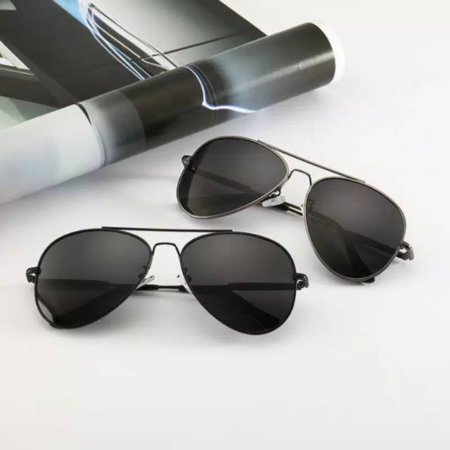 Kacamata Hitam Keren Murah Pria