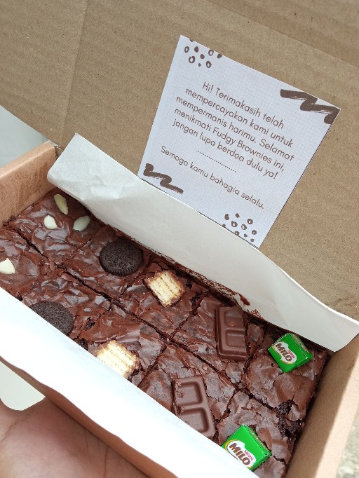 Tempat Penyimpanan Makanan Daniello ( Hawaii 2154 )