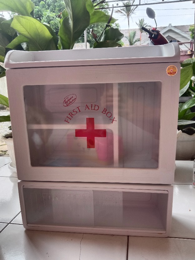 Maspion Mc-22 Wall Cab First Aid Box Pppk Kotak Obat P3k Dinding Rumah