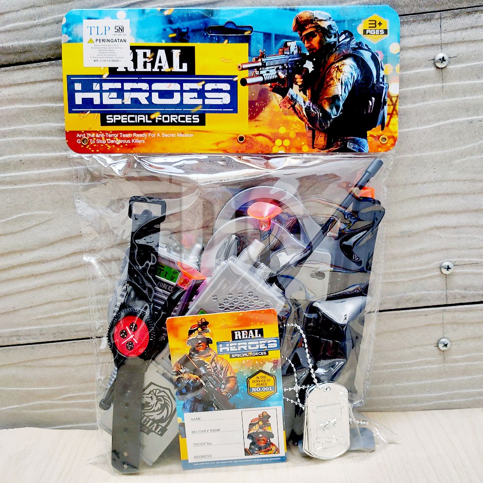 Real Heroes 88749 Mainan Tentara Full Set Borgol Jam Tembak Pistol HT Walkie Talkie Kalung