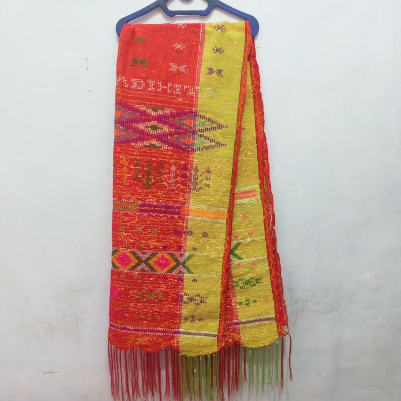 Ulos Batak Sadum Kuning