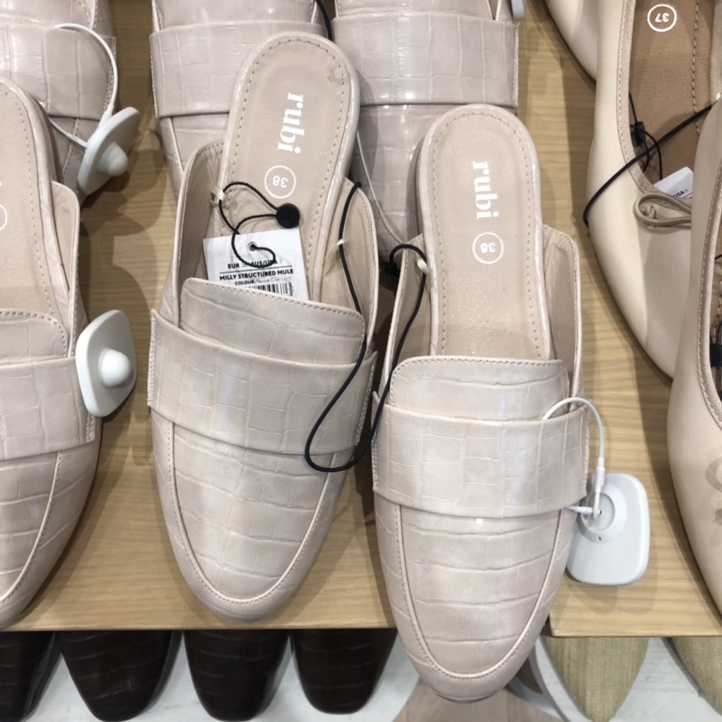 Rubi slip on sepatu wanita