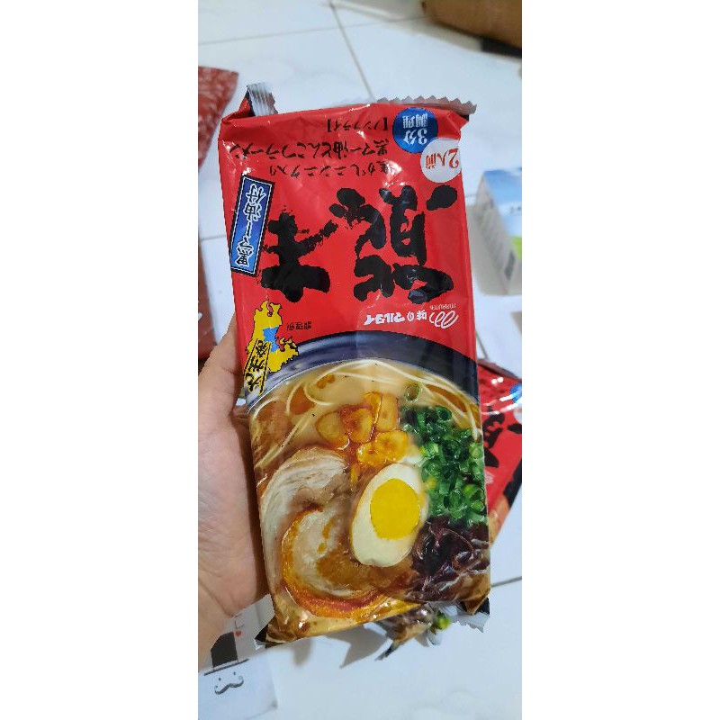 

Marutai Ramen Jepang Merah.