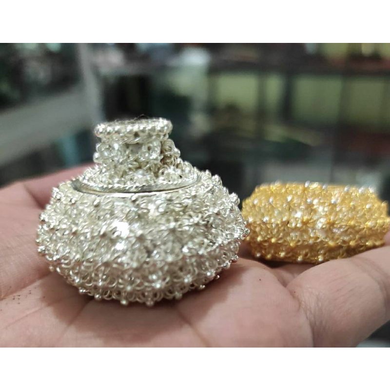 Mendak selut mrutu sewu