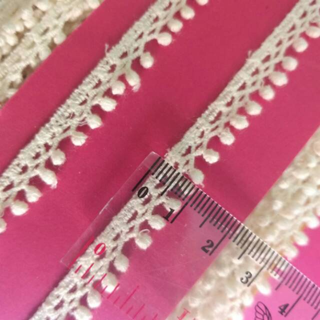 RENDA KATUN PRADA WARNA CREAM LEBAR 1CM HARGA 20.OOO/15YARD