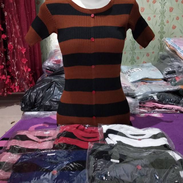 Rajut Kancing/ Atasan Rajut/ Rajut Import/ Rajut lengan Pendek/ Rajut Motif Salur/ Rajut