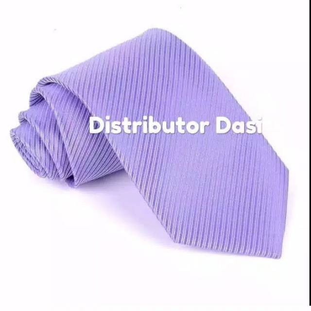 Dasi pria panjang warna ungu muda