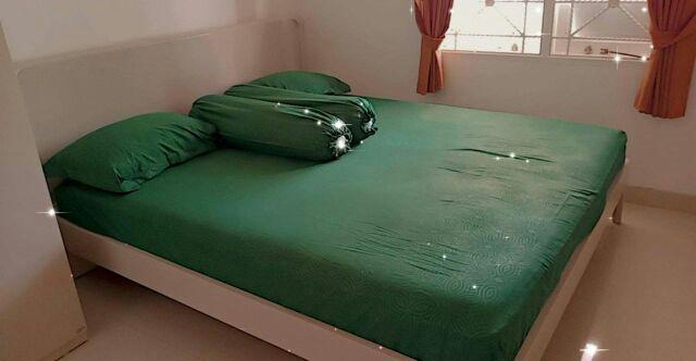 Sprei Hotel Polos Kendra T30 Dengan Emboss Bahan Microsilk Uk King/queen