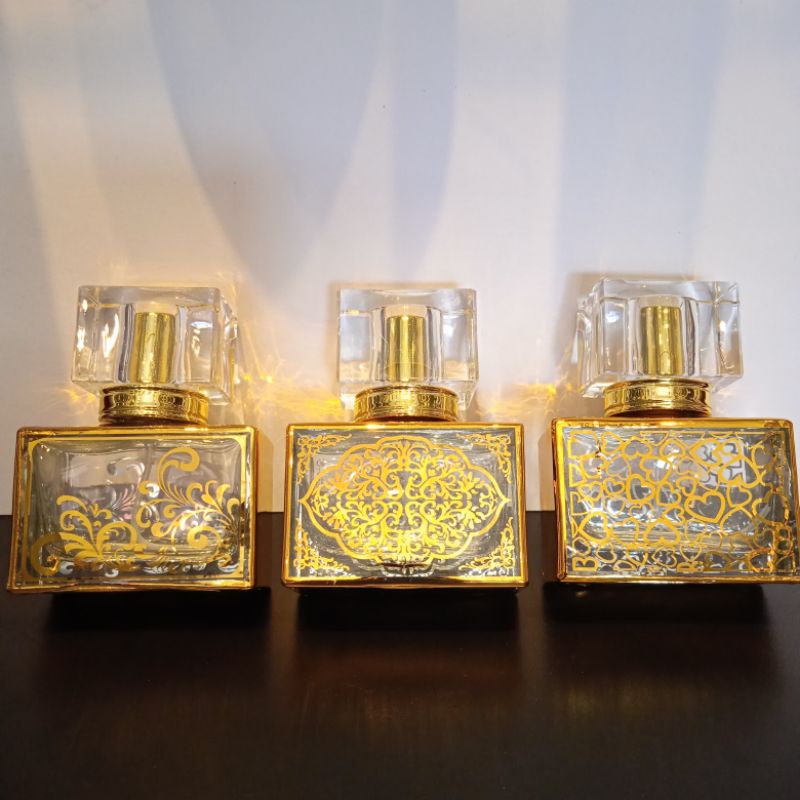 Jual Botol Parfum Kaca Golden Kotak Spray 30 Ml Mewah Antik Motif Emas Saudi Shopee Indonesia 2638