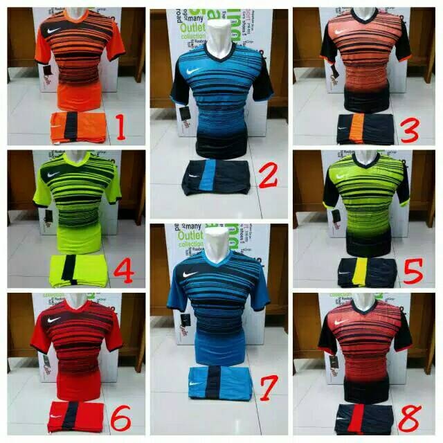 Setelan Baju Futsal Jersey Bola Sepatu Bola Baju Voli Kaos Bola