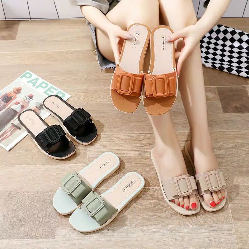 Sendal teplek wanita/sandal teplek wanita /sendal teplek gesper kotak