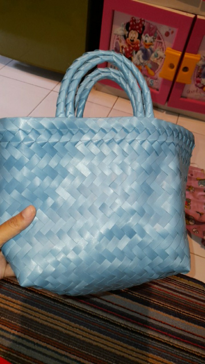 Me&dots - Tas Belanja Anyaman Plastik