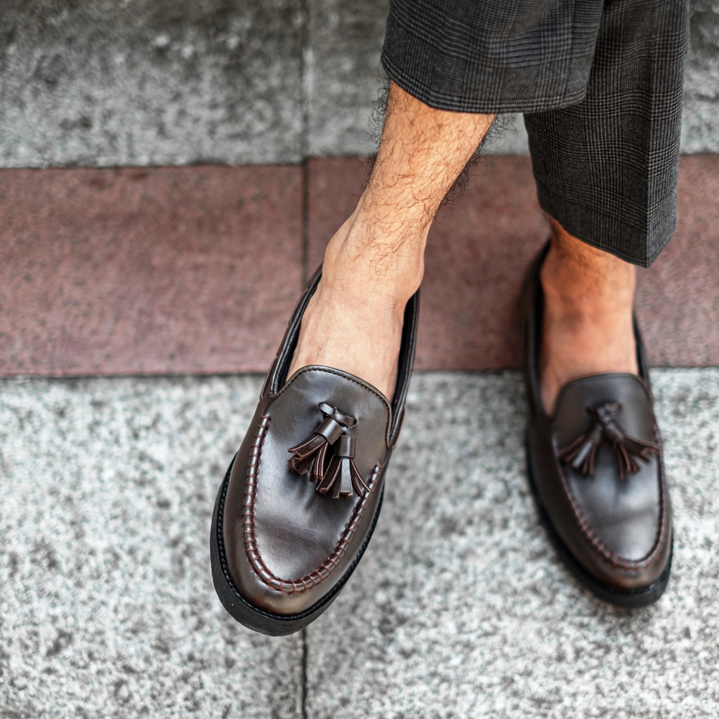 PORTO BLACK ORIGINAL x GIANT FLAMES Sepatu Loafers Hitam Pria Slip On Simple Formal Casual Kerja Kantor Slop Resmi Kantoran Pesta Kondangan Selop Jalan Santai Hangout Kuliah Penny Loafer Semi Kulit Premium Big Size Jumbo Ukuran Besar 44 45 Keren Terbaru