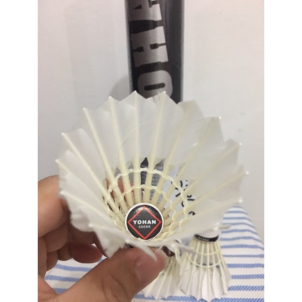 SHUTTLECOCK BADMINTON YOHAN HITAM